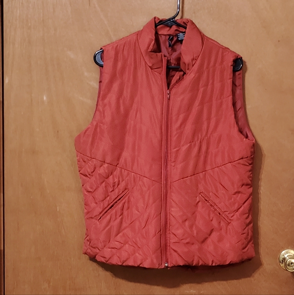 New Directions Burnt Orange Puffy Vest Size XL